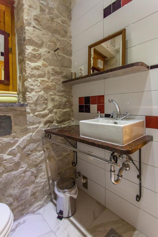 Studios Balic Lux Split Rom bilde