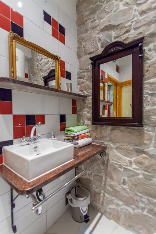 Studios Balic Lux Split Rom bilde